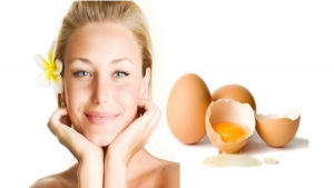 Suprotstavite se podočnjacima maskom od belanca